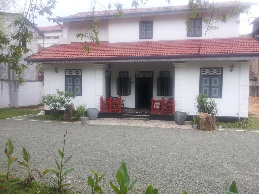 Sunray Villa And Resort Unawatuna Exterior photo