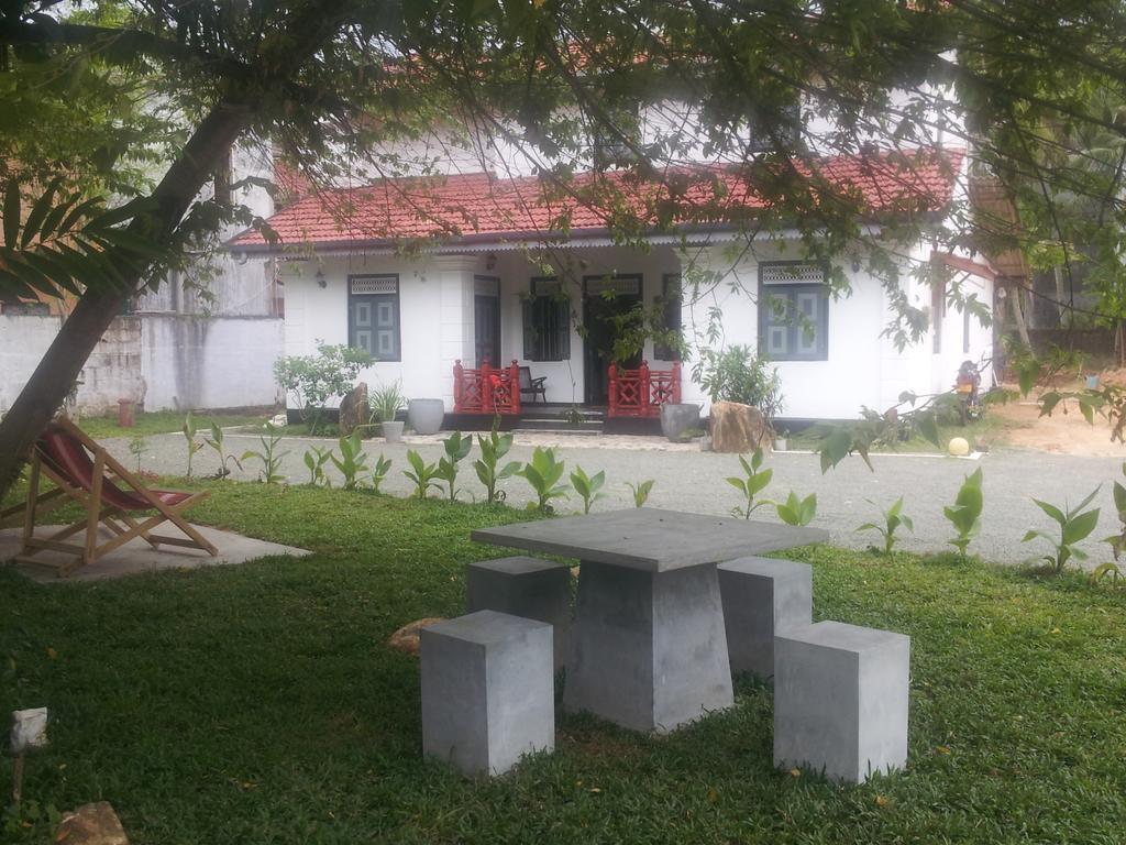 Sunray Villa And Resort Unawatuna Exterior photo