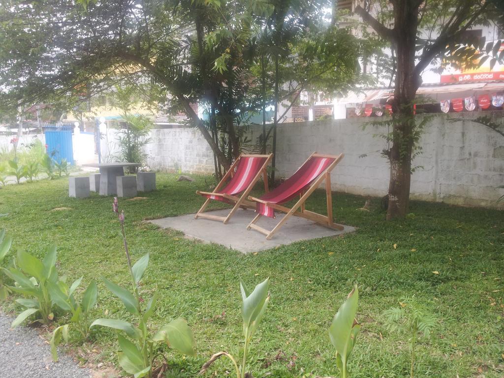 Sunray Villa And Resort Unawatuna Exterior photo