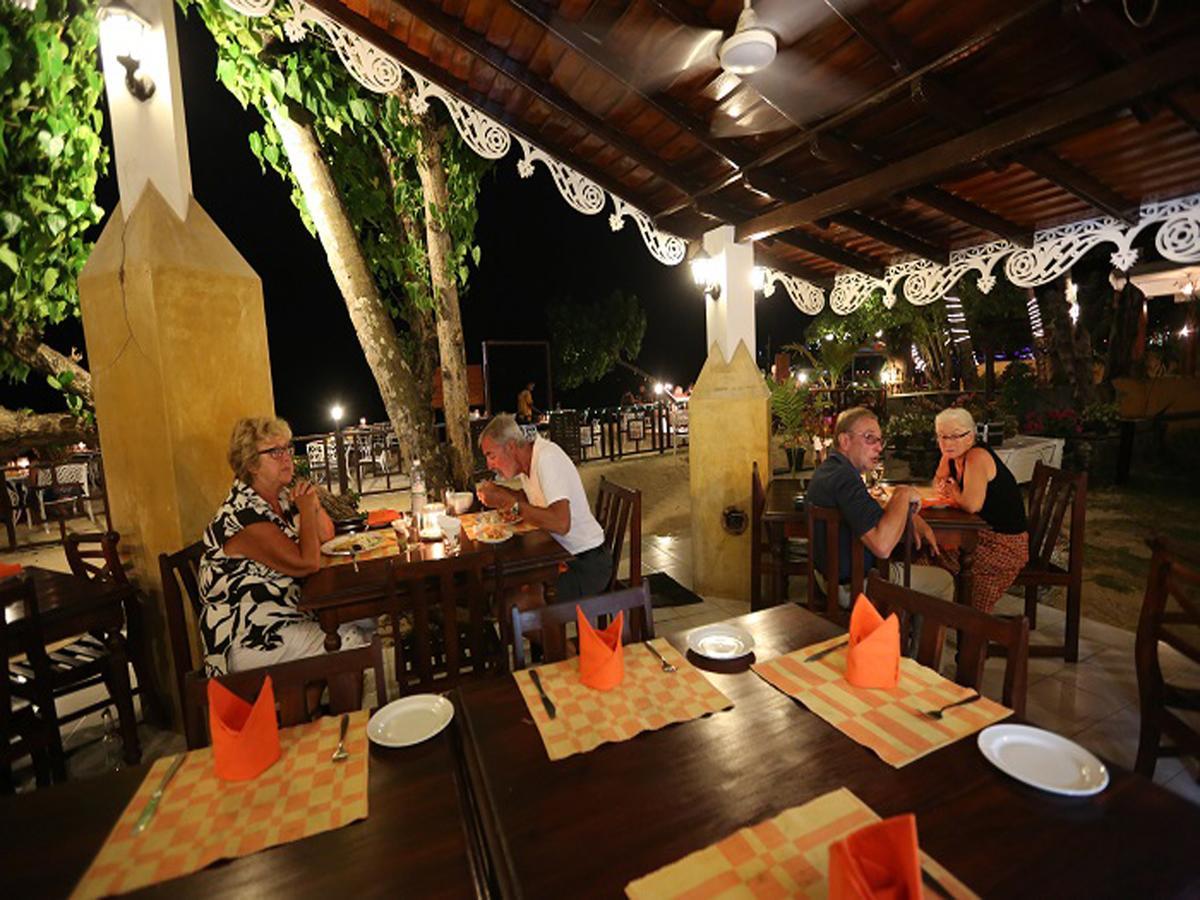 Sunray Villa And Resort Unawatuna Exterior photo